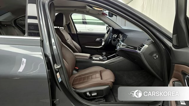 BMW 3 Series (G20) 2021 Серый из Кореи, фото 2