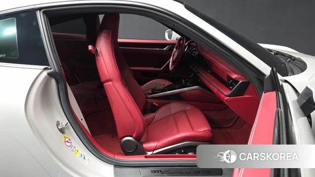 Porsche 911(992) 2023 Серебристо-серый из Кореи, фото 2