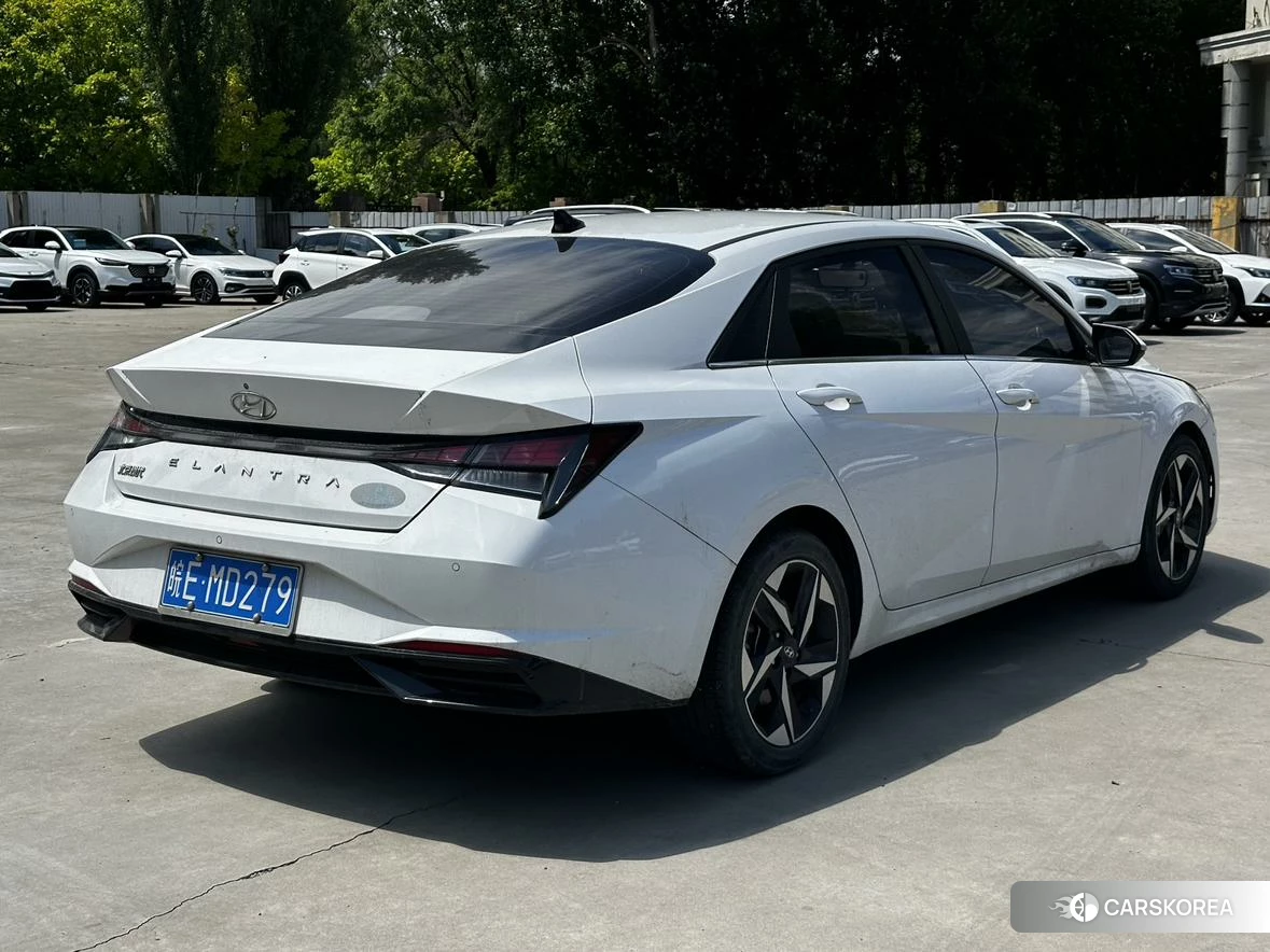 Hyundai Elantra 2020 Белый из Китая, фото 2