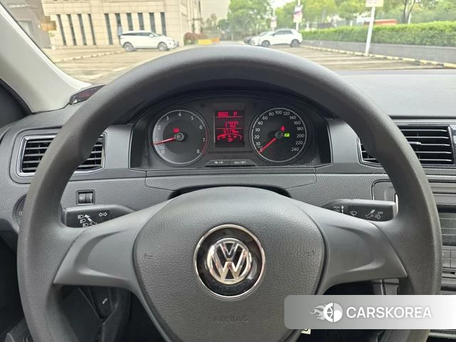 Volkswagen Santana 2021 Белый из Китая, фото 2