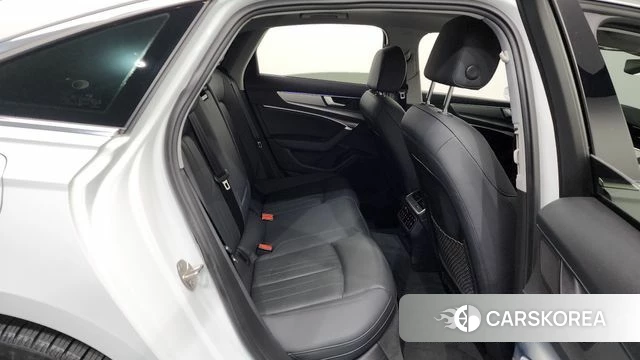 Audi A6 (C8) 2021 Белый из Кореи, фото 2