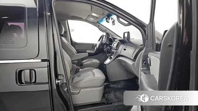 Hyundai The New Grand Starex 2020 Черный из Кореи, фото 2