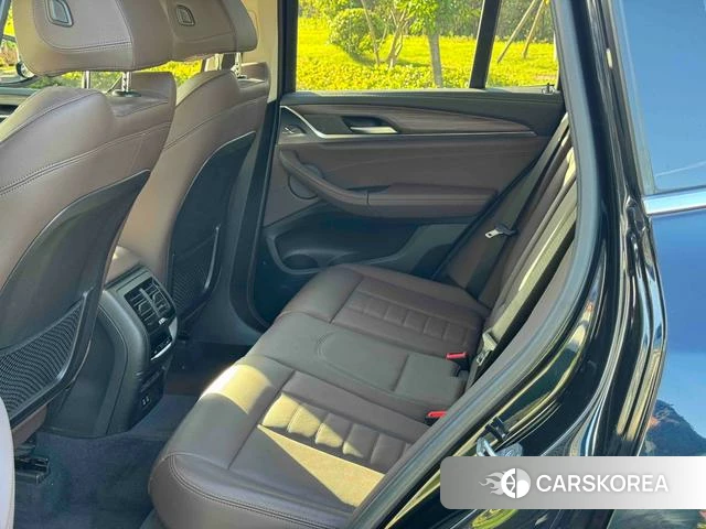 BMW X3 2021 Черный из Китая, фото 2