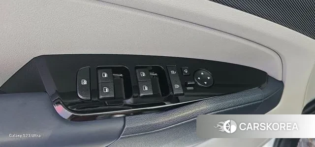 Kia Sportage 5th Generation Hybrid 2023 Белый из Кореи, фото 2