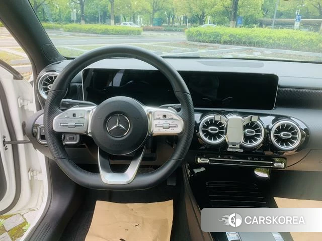 Mercedes-Benz Class A 2020 Белый из Китая, фото 2