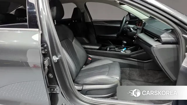 Kia The New K5 3rd generation 2024 Серый из Кореи, фото 2