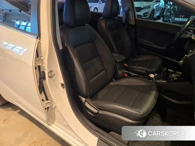 Kia The New K3 2018 Белый из Кореи, фото 2