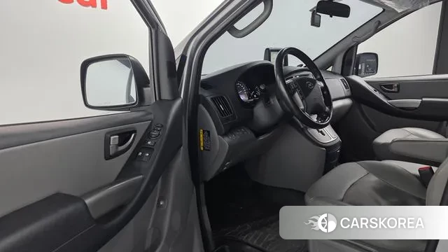 Hyundai The New Grand Starex 2020 Серебристо-серый из Кореи, фото 2