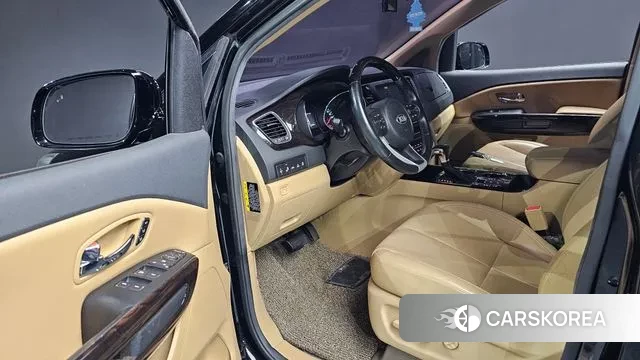 Kia The New Carnival 2018 Черный из Кореи, фото 2