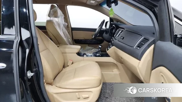 Kia The New Carnival 2019 Черный из Кореи, фото 2