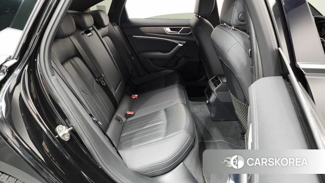 Audi A6 (C8) 2021 Черный из Кореи, фото 2