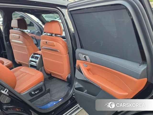 BMW X7 (G07) 2026 Черный из Кореи, фото 2
