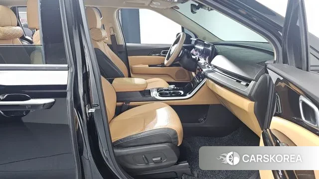 Kia Carnival 4th generation 2023 Черный из Кореи, фото 2