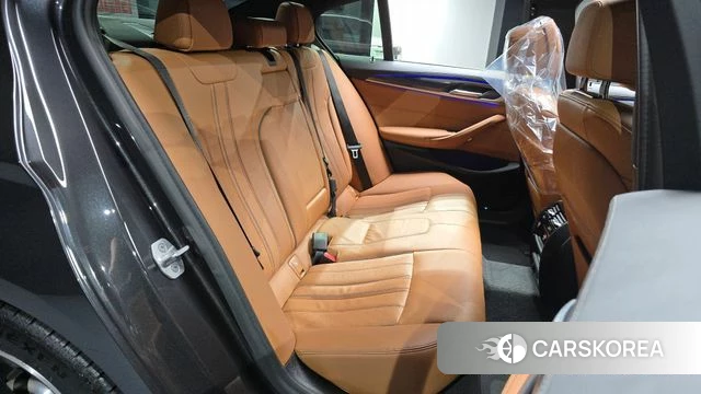 BMW 5 Series (G30) 2020 Черный из Кореи, фото 2