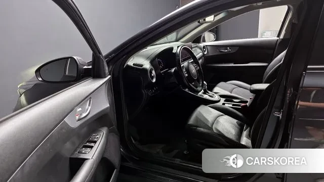 Kia The New K3 2nd generation 2021 Серый из Кореи, фото 2