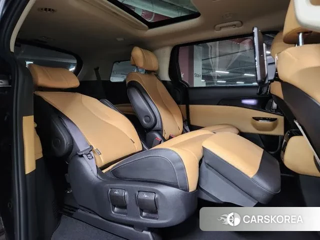 Kia Carnival 4th generation 2021 Черный из Кореи, фото 2