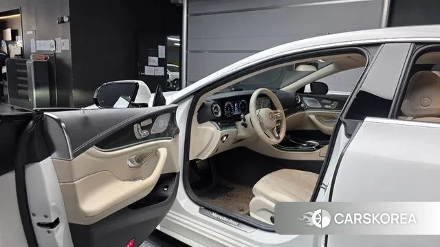 Mercedes-Benz CLS-Class C257 2019 Белый из Кореи, фото 2