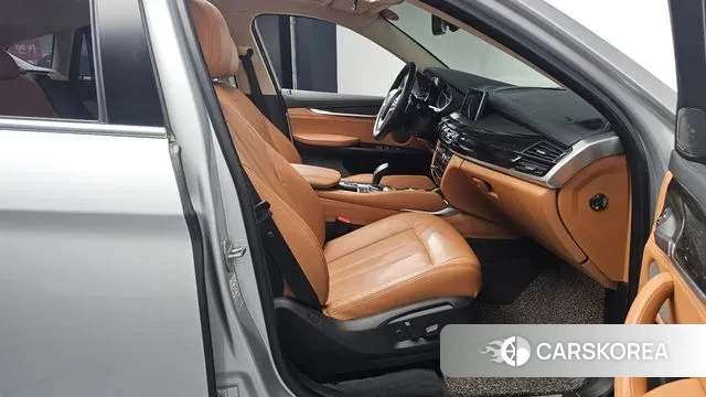 BMW X5 (F15) 2018 Серебряный из Кореи, фото 2