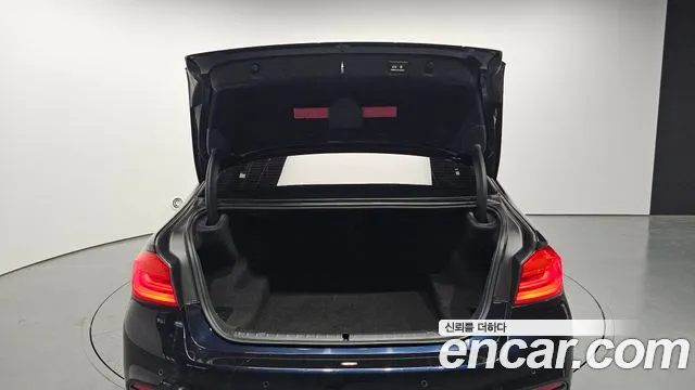 BMW 5 Series (G30) 2019 Синий из Кореи, фото 2