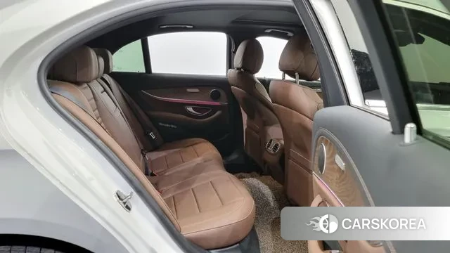 Mercedes-Benz E-Class W213 2020 Белый из Кореи, фото 2