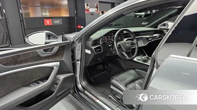 Audi A7 (4K) 2021 Серый из Кореи, фото 2