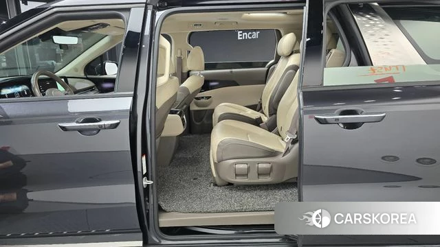 Kia Carnival 4th generation 2021 Серый из Кореи, фото 2