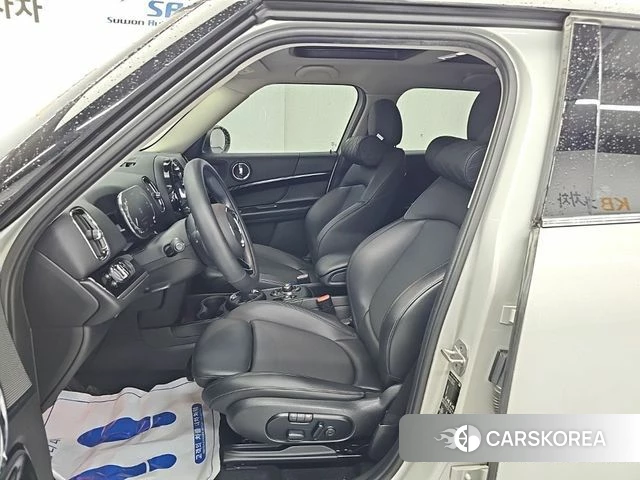 Mini Cooper Countryman 2021 Серебряный из Кореи, фото 2