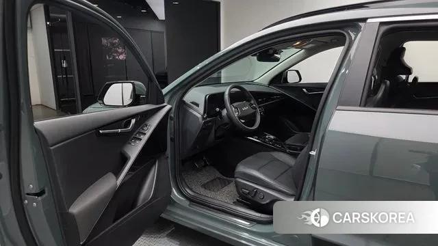 Kia Di Ol Nu Niro 2024 Темно-зеленый из Кореи, фото 2