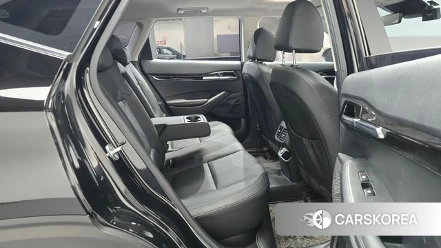 Kia Seltos 2022 Черный из Кореи, фото 2