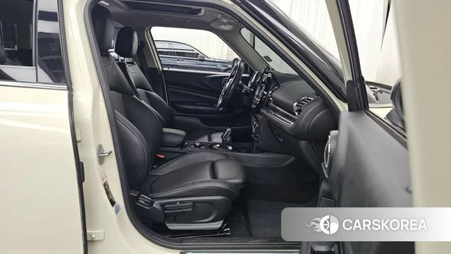 Mini Cooper Clubman 2020 Жемчужный цвет из Кореи, фото 2
