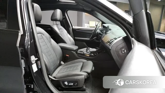 BMW X4 (G02) 2022 Черный из Кореи, фото 2