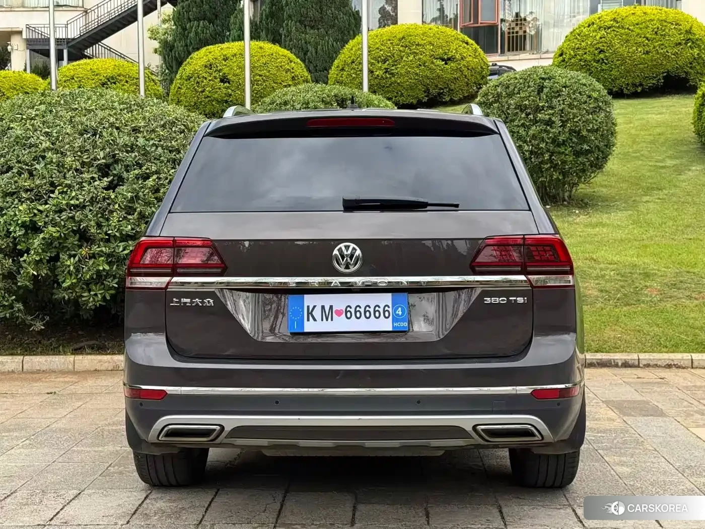 Volkswagen Touareg 2018 Champagne/brown из Китая, фото 2
