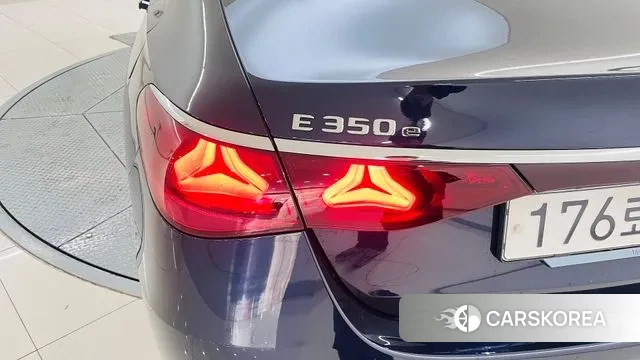 Mercedes-Benz E-Class W214 2025 Синий из Кореи, фото 2