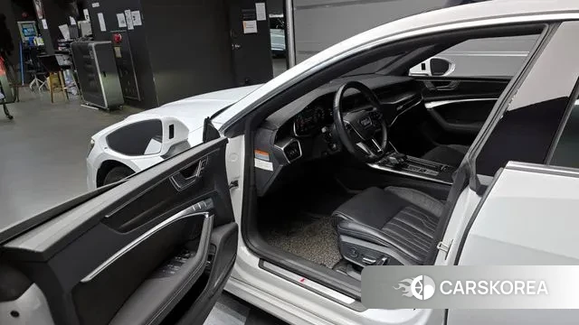 Audi A7 (4K) 2021 Белый из Кореи, фото 2