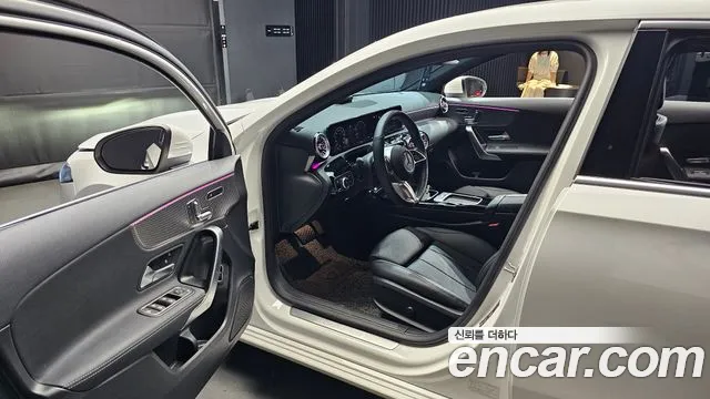 Mercedes-Benz A-Class W177 2024 Белый из Кореи, фото 2