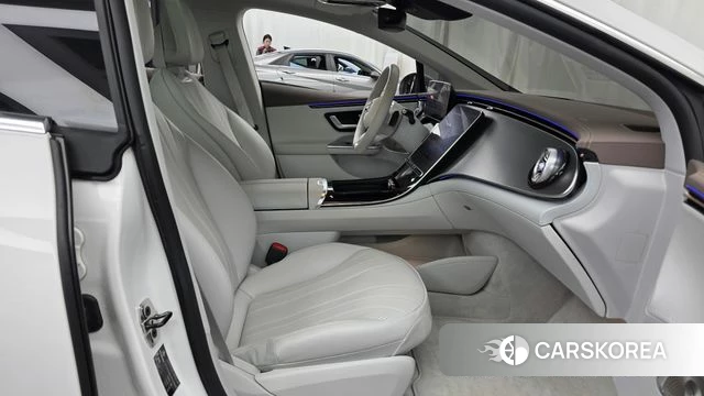 Mercedes-Benz EQE V295 2023 Белый из Кореи, фото 2
