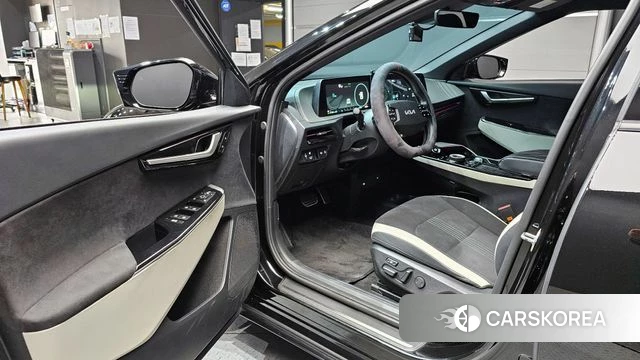 Kia EV6 2022 Черный из Кореи, фото 2