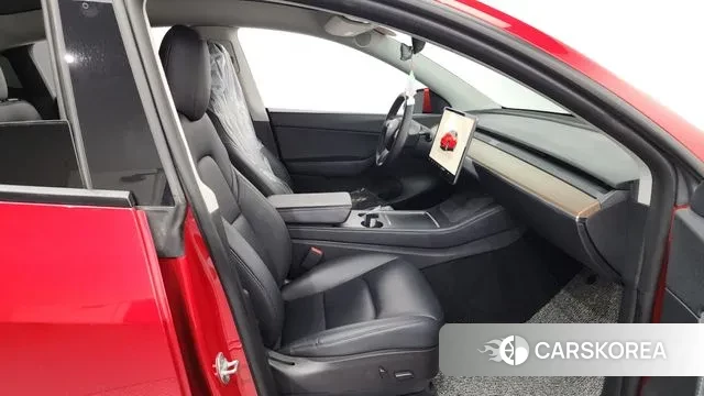 Tesla Model Y 2022 Красный из Кореи, фото 2