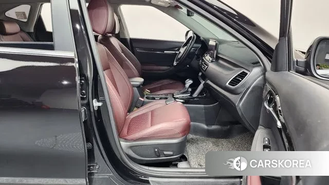 Kia Seltos 2020 Черный из Кореи, фото 2