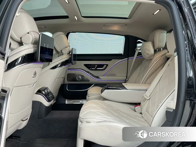 Mercedes-Benz Maybach S-class 2024 Черный из Китая, фото 2