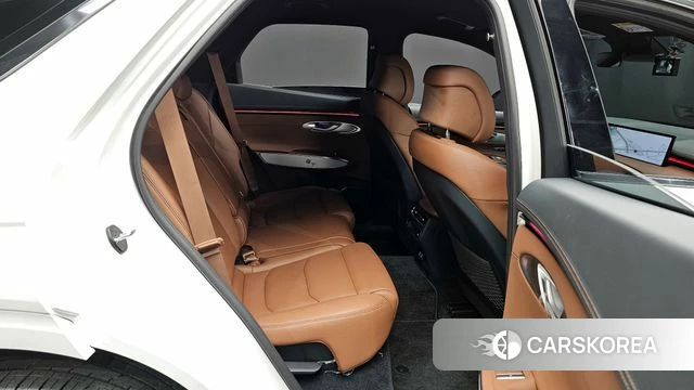 Genesis GV70 2024 Белый из Кореи, фото 2