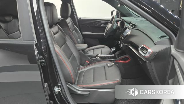 Chevrolet (GM Daewoo) Trailblazer 2023 Черный из Кореи, фото 2
