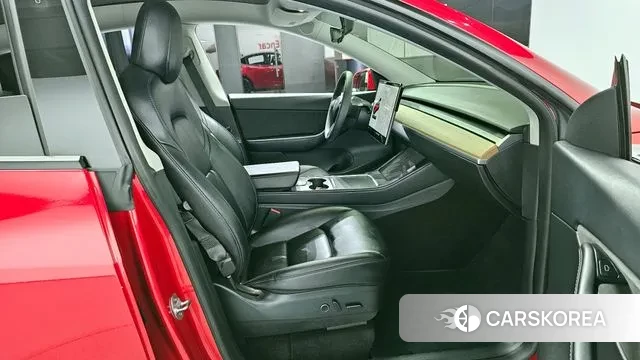 Tesla Model Y 2021 Красный из Кореи, фото 2