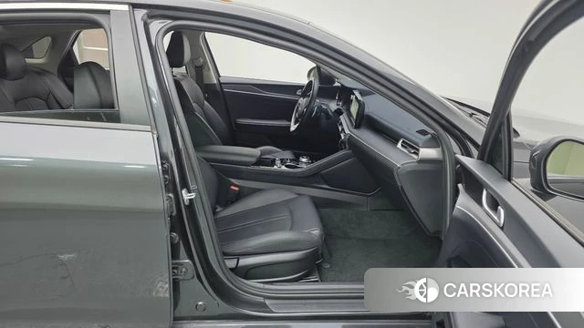 Kia K5 3rd generation 2022 Серый из Кореи, фото 2