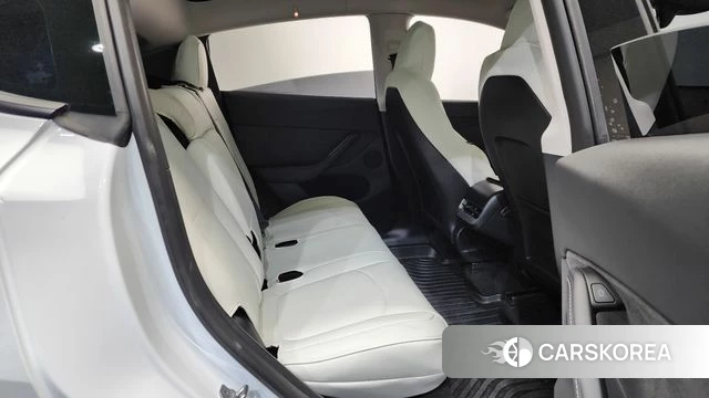 Tesla Model Y 2025 Белый из Кореи, фото 2
