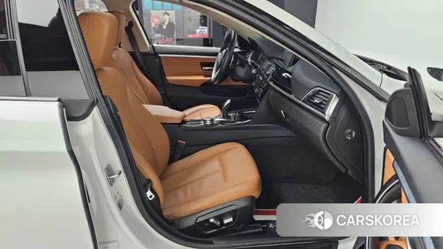 BMW 4 Series (F32) 2018 Белый из Кореи, фото 2