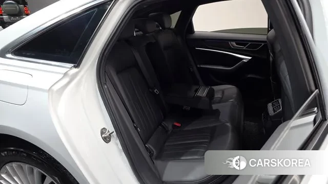 Audi A6 (C8) 2020 Белый из Кореи, фото 2