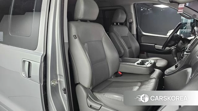 Hyundai The New Grand Starex 2018 Серебряный из Кореи, фото 2