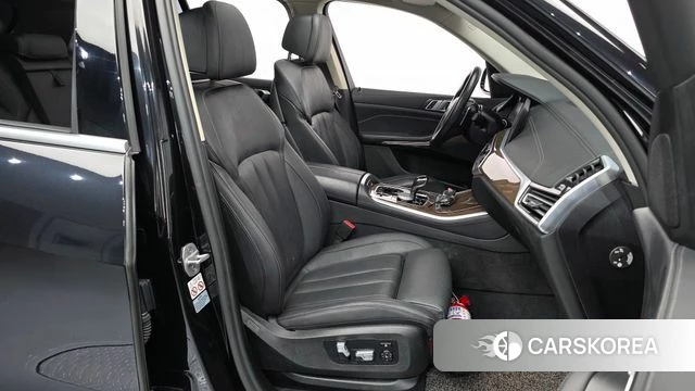 BMW X5 (G05) 2021 Черный из Кореи, фото 2