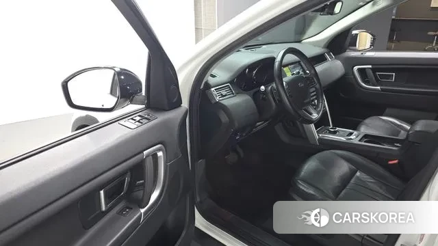 Land Rover Discovery Sports 2019 Белый из Кореи, фото 2